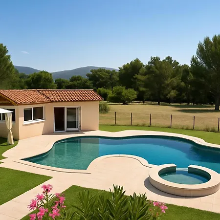 Bed and Breakfast Le Pin D'alep 3*